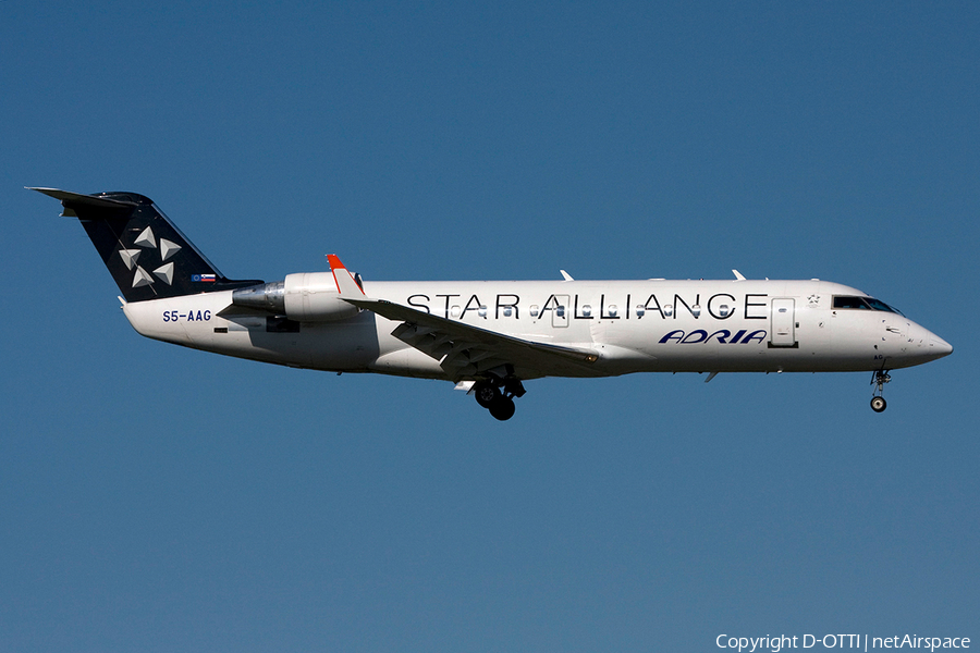 Adria Airways Bombardier CRJ-200LR (S5-AAG) | Photo 140571