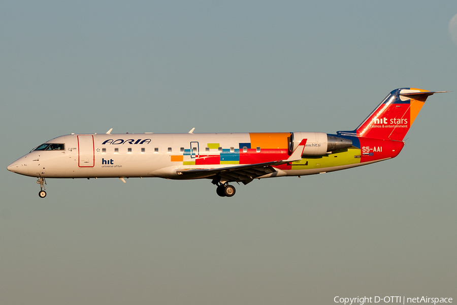 Adria Airways Bombardier CRJ-200ER (S5-AAI) | Photo 140573