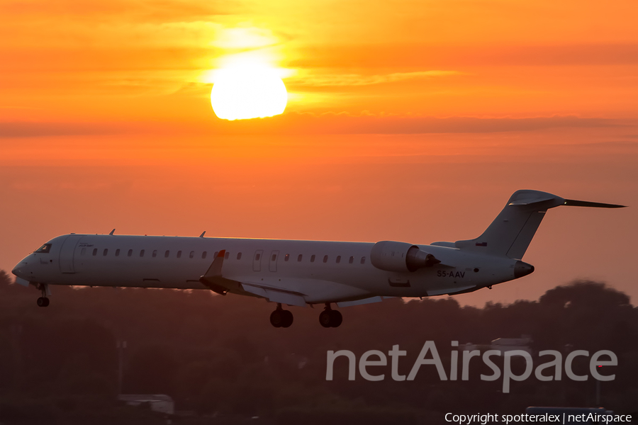 Adria Airways Bombardier CRJ-900LR (S5-AAV) | Photo 120198