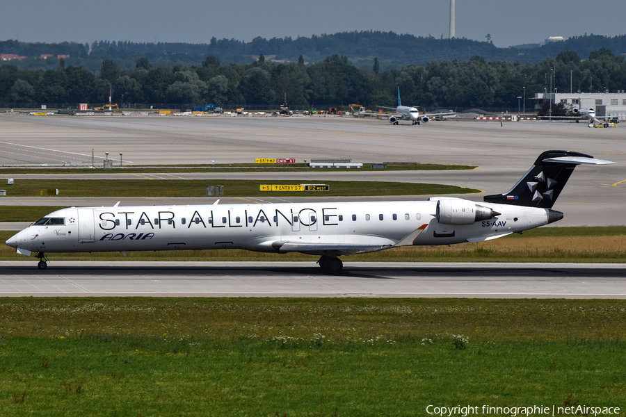 Adria Airways Bombardier CRJ-900LR (S5-AAV) | Photo 422992