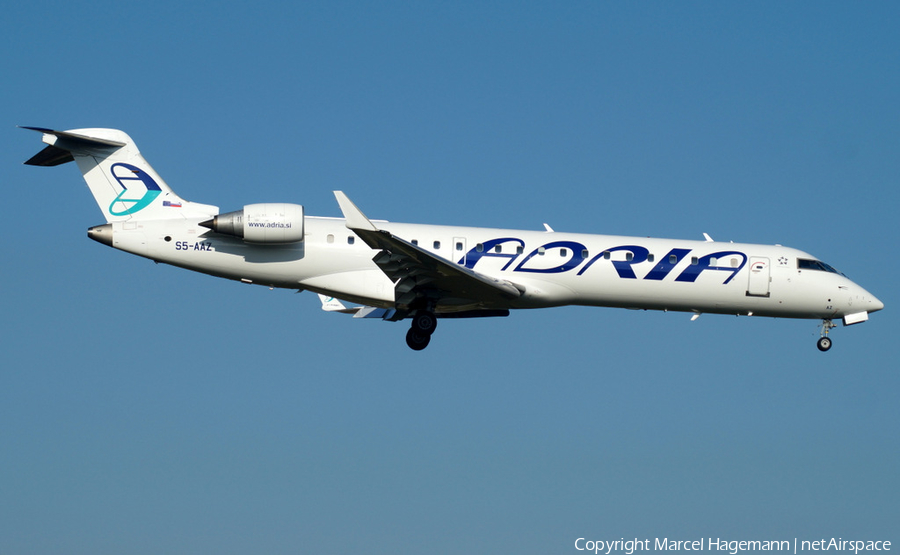 Adria Airways Bombardier CRJ-701ER (S5-AAZ) | Photo 121684