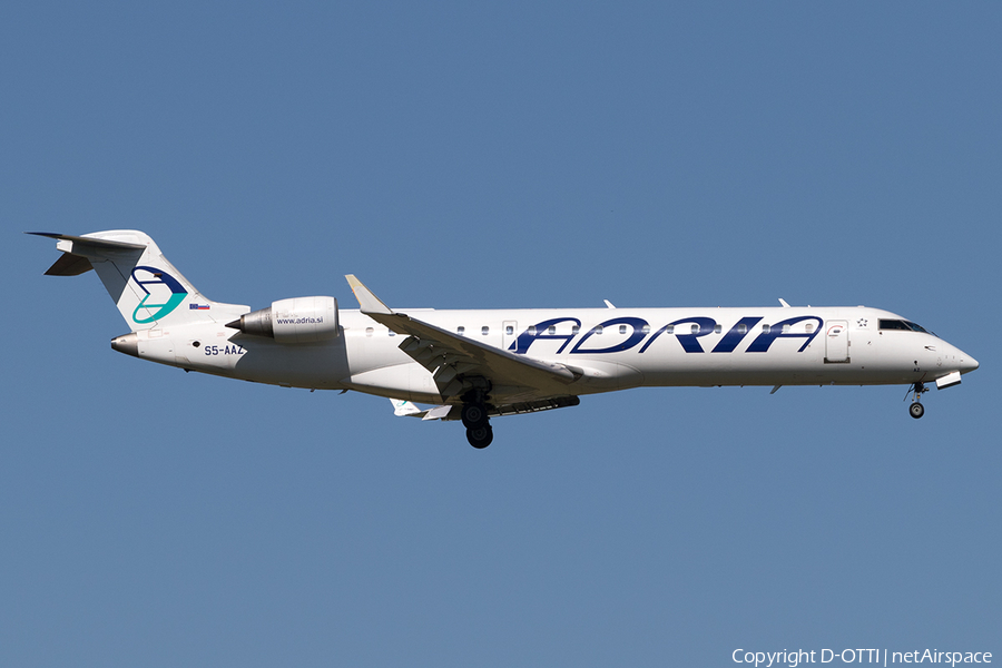 Adria Airways Bombardier CRJ-701ER (S5-AAZ) | Photo 140587
