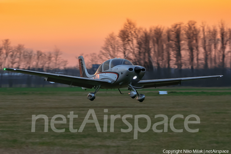 (Private) Cirrus SR22T GTS (S5-DLT) | Photo 238800