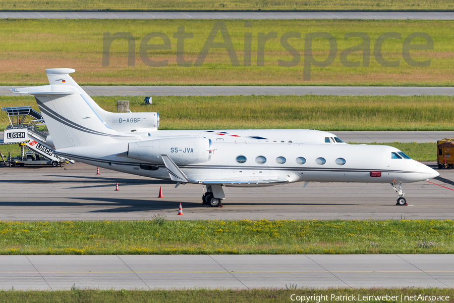 Elit'Avia Gulfstream G-IV-X (G450) (S5-JVA) | Photo 332702