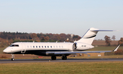 Elit'Avia Bombardier BD-700-1A10 Global 6000 (S5-SAD) at  London - Luton, United Kingdom