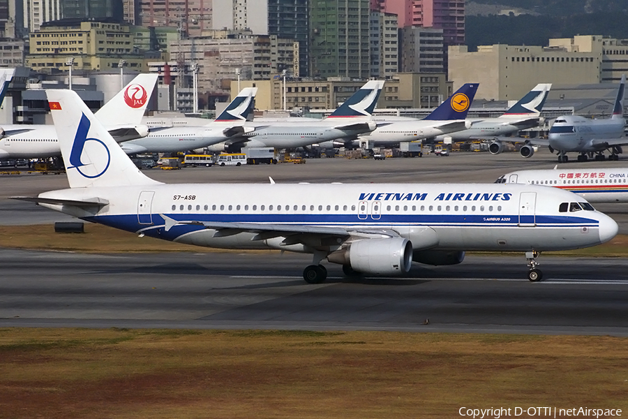 Vietnam Airlines Airbus A320-214 (S7-ASB) | Photo 168605