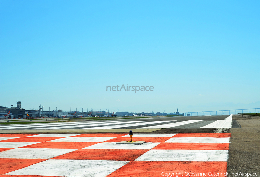 Aviation photo 338827