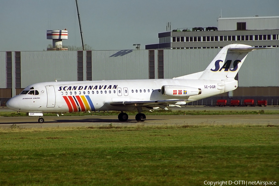 SAS - Scandinavian Airlines Fokker F28-4000 Fellowship (SE-DGR) | Photo 285942