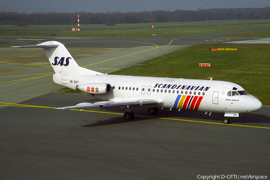 SAS - Scandinavian Airlines Fokker F28-4000 Fellowship (SE-DGT) | Photo 304886