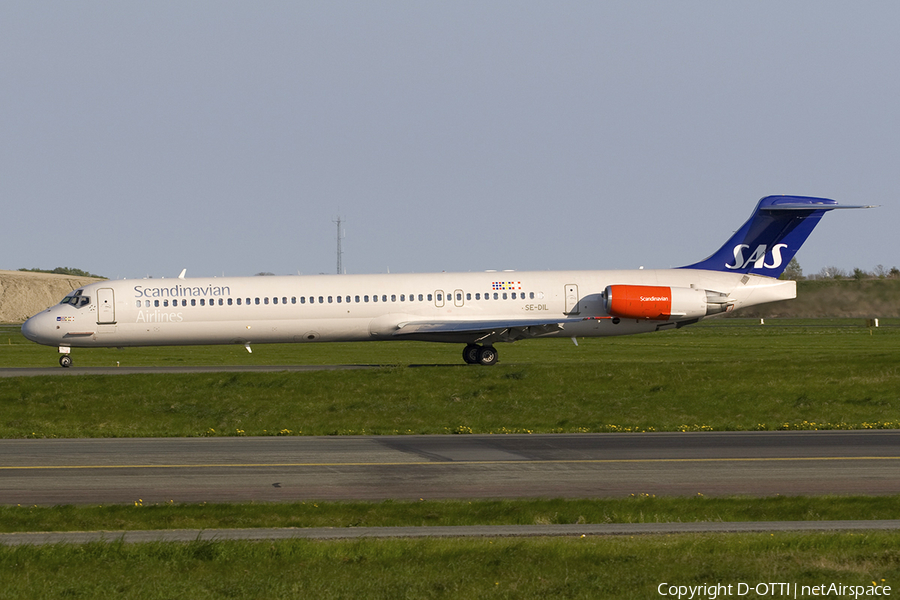 SAS - Scandinavian Airlines McDonnell Douglas MD-82 (SE-DIL) | Photo 274413