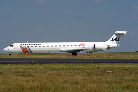 SAS - Scandinavian Airlines McDonnell Douglas MD-90-30 (SE-DMF) at  Paris - Charles de Gaulle (Roissy), France