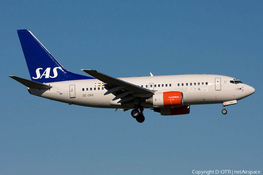 SAS - Scandinavian Airlines Boeing 737-683 (SE-DNX) | Photo 267074