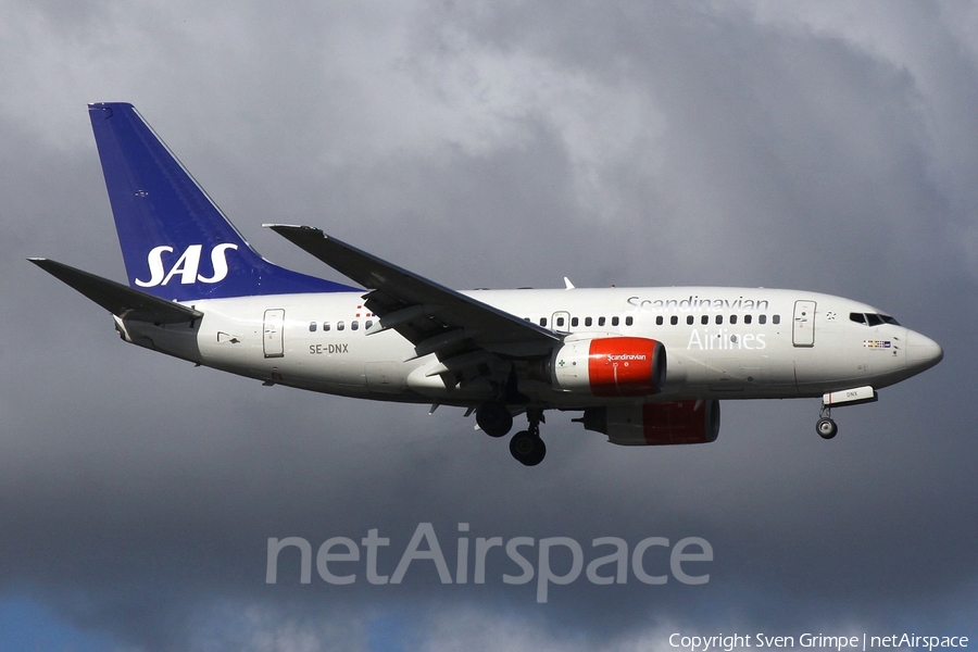 SAS - Scandinavian Airlines Boeing 737-683 (SE-DNX) | Photo 127545