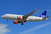 SAS - Scandinavian Airlines Airbus A320-251N (SE-DOX) at  London - Heathrow, United Kingdom