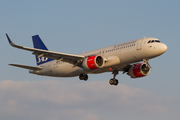 SAS - Scandinavian Airlines Airbus A320-251N (SE-DOX) at  London - Heathrow, United Kingdom