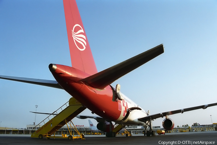 Sunways Airlines Boeing 757-236 (SE-DSL) | Photo 134741