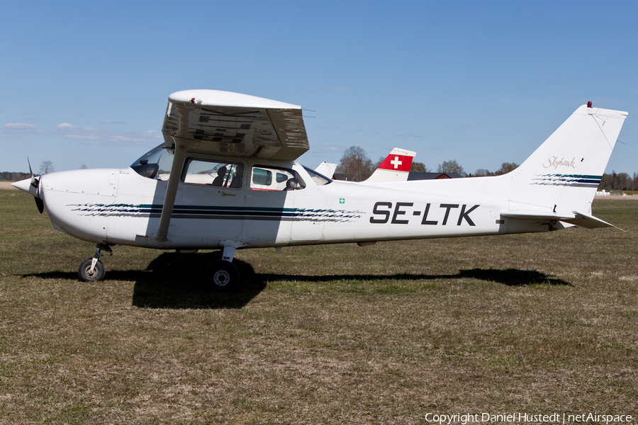 (Private) Cessna 172R Skyhawk II (SE-LTK) | Photo 473816