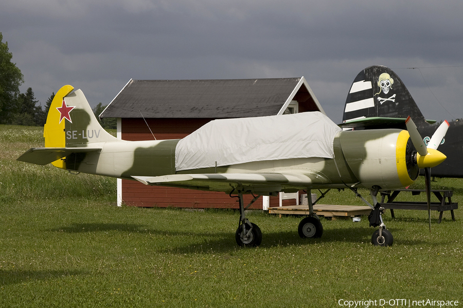 (Private) Yakovlev Yak-52 (SE-LUV) | Photo 276058