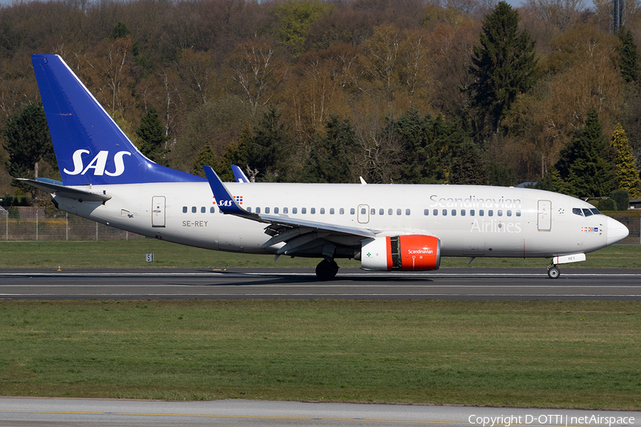 SAS - Scandinavian Airlines Boeing 737-76N (SE-REY) | Photo 312839