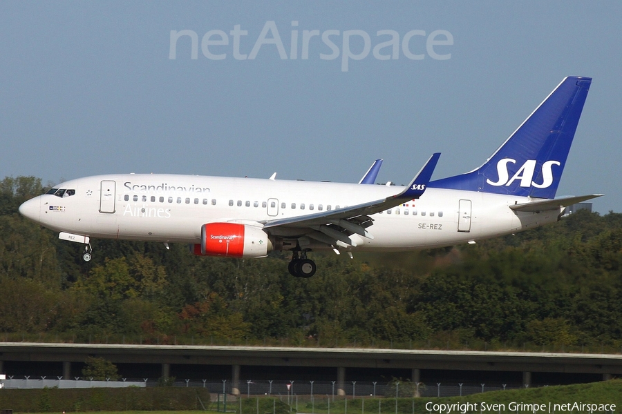 SAS - Scandinavian Airlines Boeing 737-76N (SE-REZ) | Photo 347972