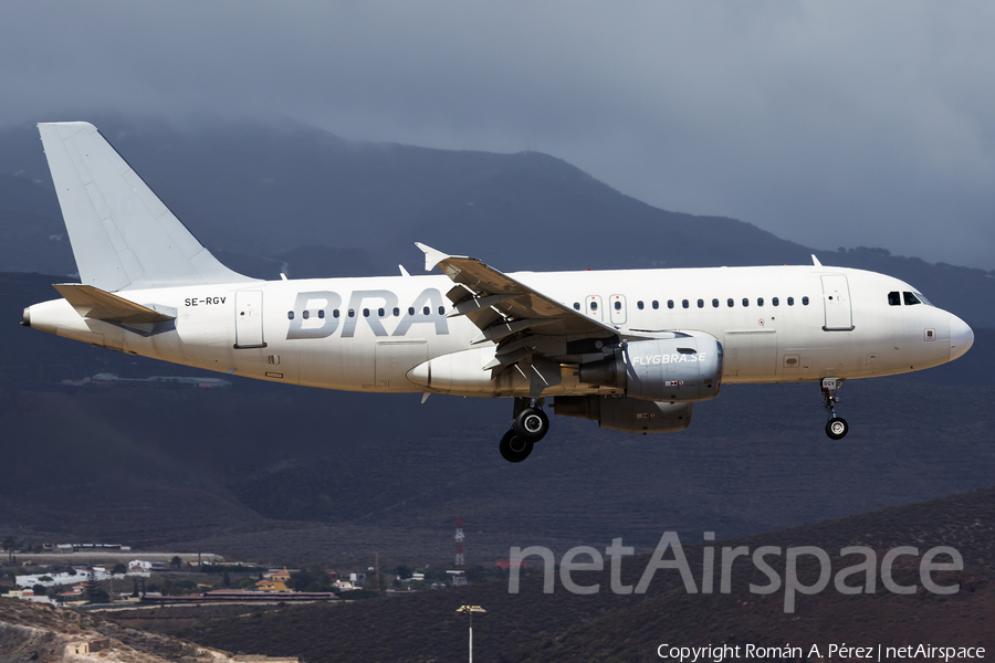 Braathens International Airways Airbus A319-111 (SE-RGV) | Photo 650088