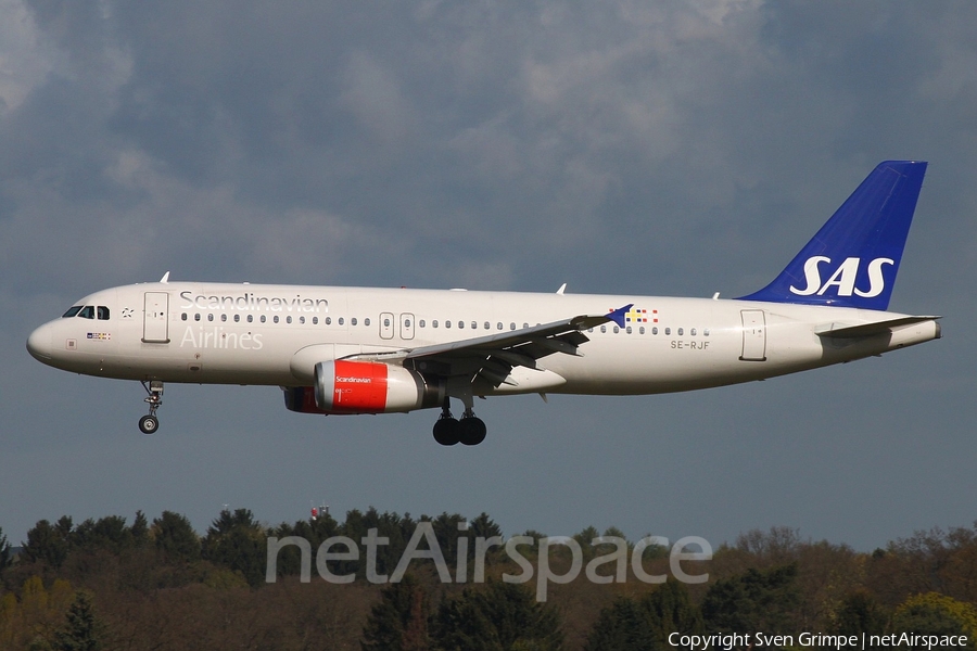 SAS - Scandinavian Airlines Airbus A320-232 (SE-RJF) | Photo 158171