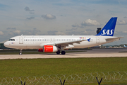 SAS - Scandinavian Airlines Airbus A320-232 (SE-RJF) at  Manchester - International (Ringway), United Kingdom