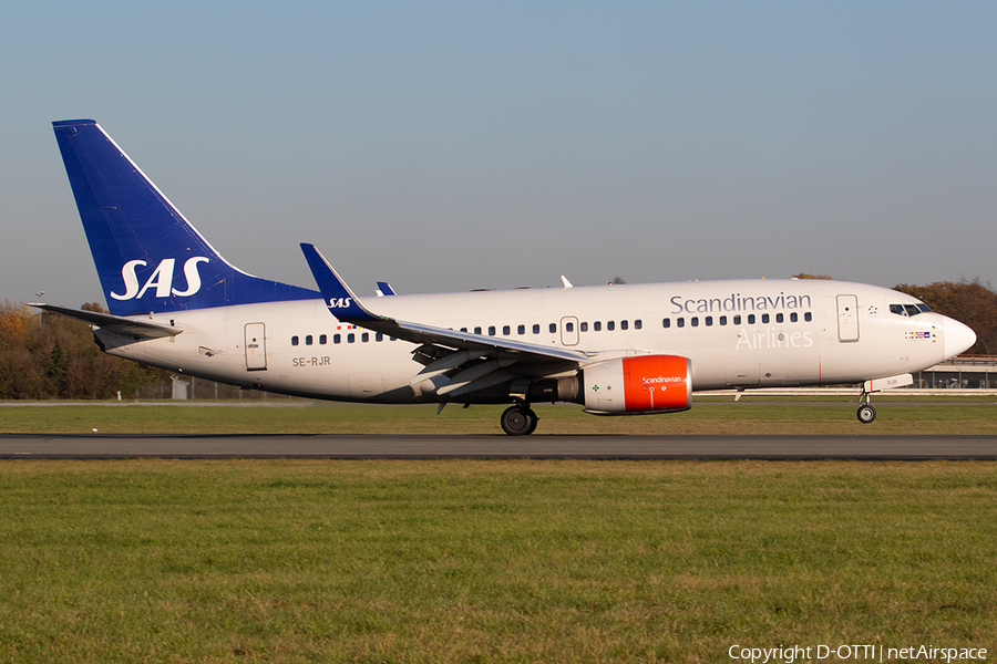 SAS - Scandinavian Airlines Boeing 737-76N (SE-RJR) | Photo 357839