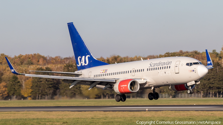 SAS - Scandinavian Airlines Boeing 737-76N (SE-RJR) | Photo 383255