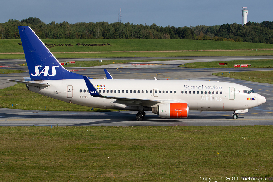 SAS - Scandinavian Airlines Boeing 737-76N (SE-RJT) | Photo 348179