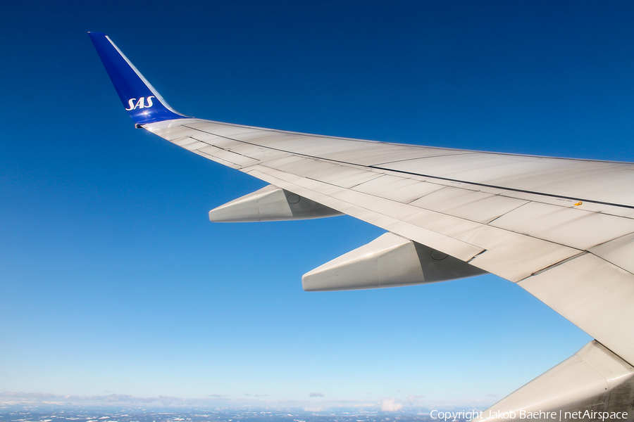SAS - Scandinavian Airlines Boeing 737-76N (SE-RJU) | Photo 236730