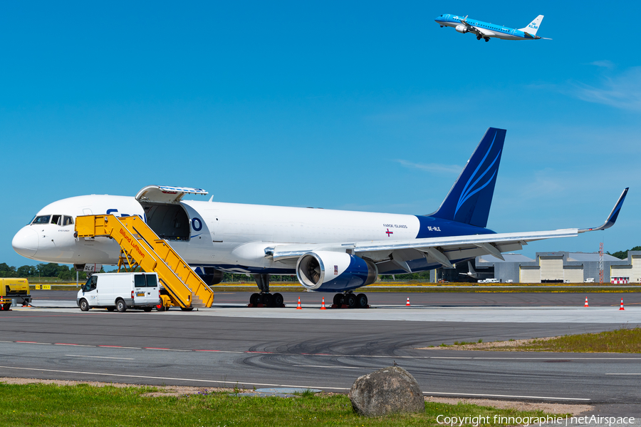 FarCargo Boeing 757-223(PCF) (SE-RLE) | Photo 629025