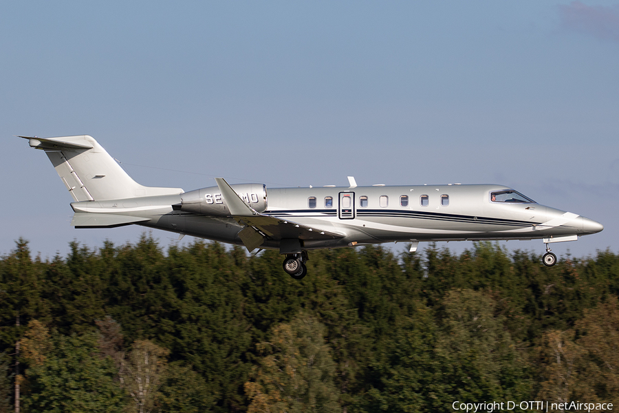 Hummingbird Aviation Services Bombardier Learjet 45XR (SE-RMO) | Photo 404581