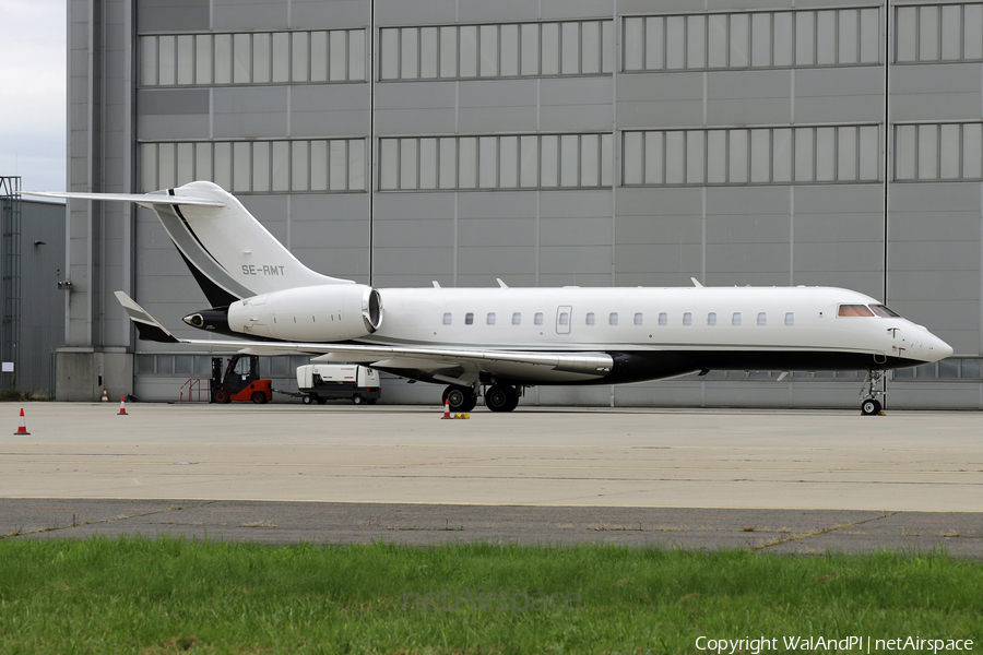 SAAB Aircraft Bombardier BD-700-1A10 Global 6000 (SE-RMT) | Photo 473160