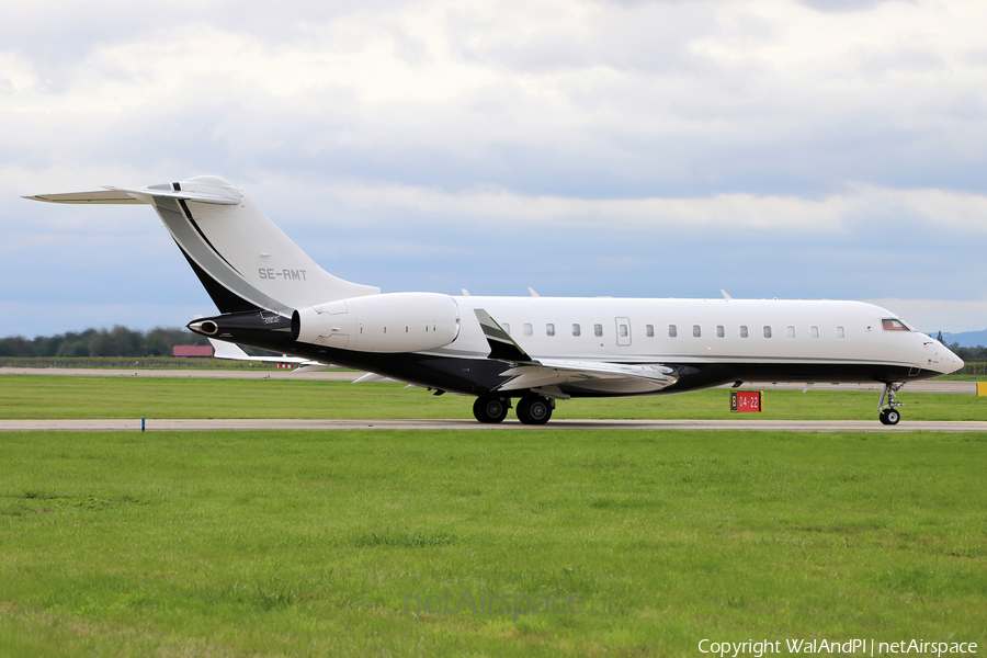 SAAB Aircraft Bombardier BD-700-1A10 Global 6000 (SE-RMT) | Photo 527636