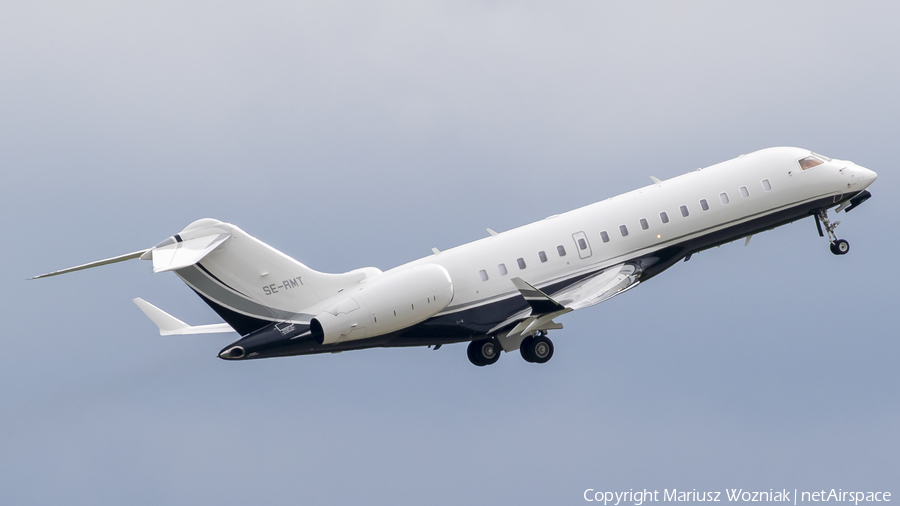 SAAB Aircraft Bombardier BD-700-1A10 Global 6000 (SE-RMT) | Photo 659388