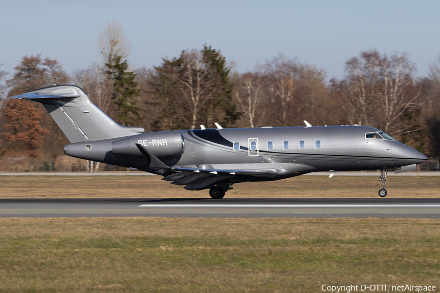 EFS European Flight Service Bombardier BD-100-1A10 Challenger 350 (SE-RNR) | Photo 498662