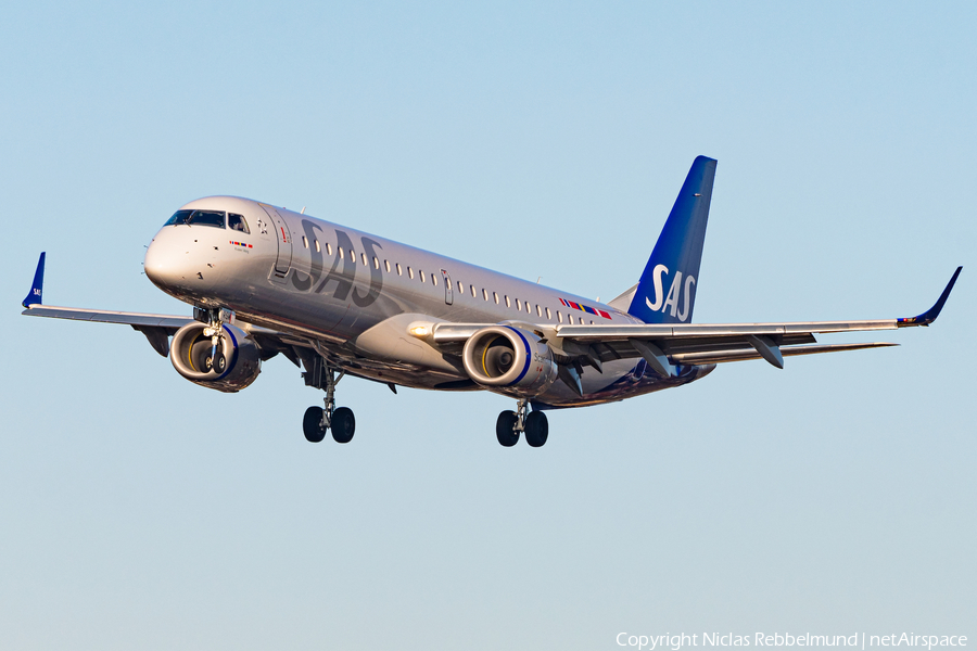 SAS Link Embraer ERJ-195LR (ERJ-190-200LR) (SE-RSM) | Photo 550316