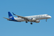 SAS Link Embraer ERJ-195LR (ERJ-190-200LR) (SE-RSO) at  Barcelona - El Prat, Spain