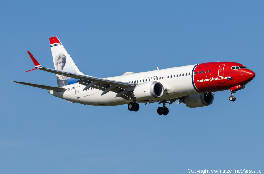 Norwegian Air Sweden Boeing 737-8 MAX (SE-RTB) | Photo 565912