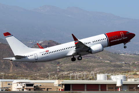 Norwegian Air Sweden Boeing 737-8 MAX (SE-RTF) at  Tenerife Sur - Reina Sofia, Spain