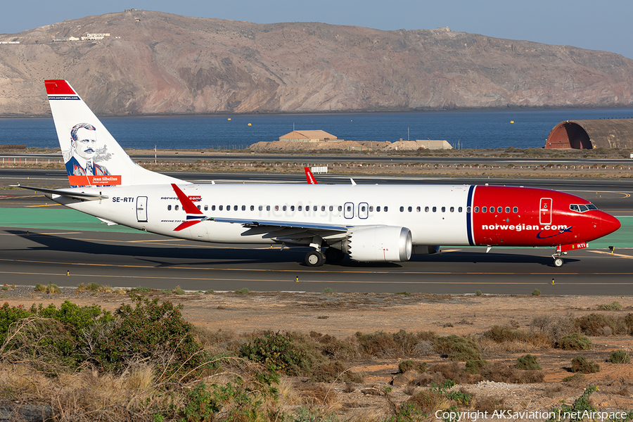 Norwegian Air Sweden Boeing 737-8 MAX (SE-RTI) | Photo 660795