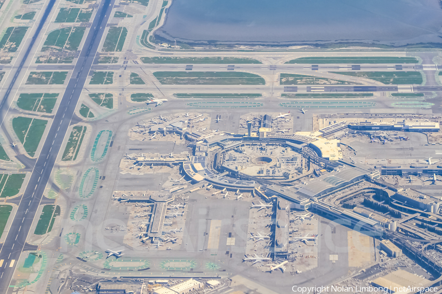 Aviation photo 438132