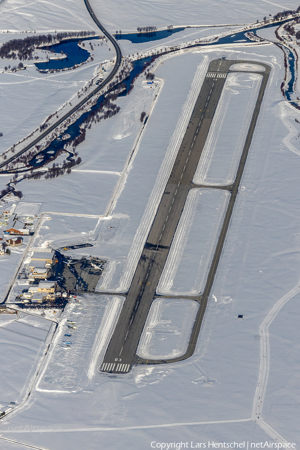 Aviation photo 606411