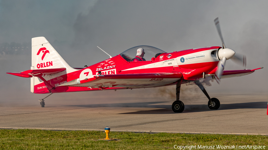 Zelazny Aerobatic Team Zlin Z-50LS (SP-AUD) | Photo 638981