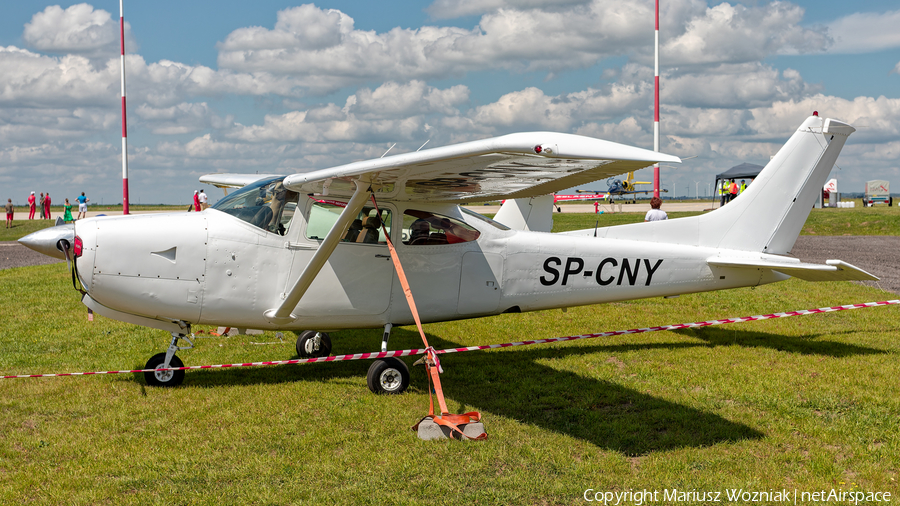 (Private) Cessna FR182 Skylane RG (SP-CNY) | Photo 639009