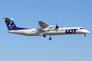 LOT Polish Airlines Bombardier DHC-8-402Q (SP-EQC) at  Warsaw - Frederic Chopin International, Poland