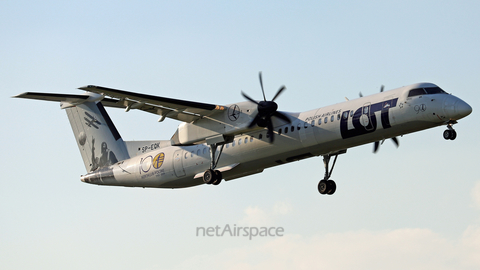 LOT Polish Airlines Bombardier DHC-8-402Q (SP-EQK) at  Warsaw - Frederic Chopin International, Poland