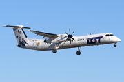 LOT Polish Airlines Bombardier DHC-8-402Q (SP-EQK) at  Warsaw - Frederic Chopin International, Poland