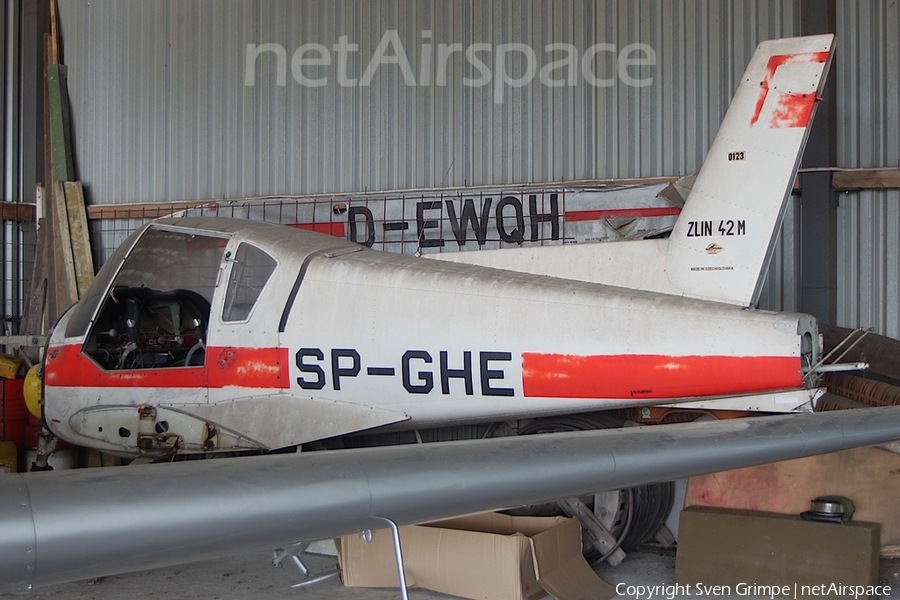 (Private) Zlin Z-42M (SP-GHE) | Photo 567605